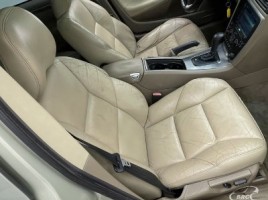 Volvo V70, 2.4 l., universal | 4