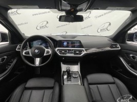 BMW 330, 2.0 l., saloon | 2