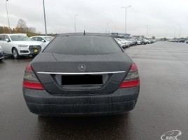 Mercedes-Benz S320 | 3