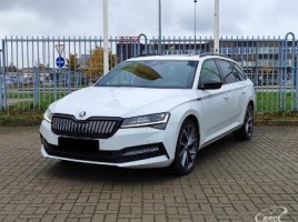 Skoda Superb universalas