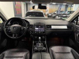 Volkswagen Touareg, 3.0 l., visureigis | 3