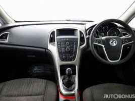 Peugeot 207, 1.4 l., hatchback | 4
