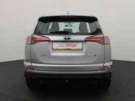 Toyota RAV4 | 4