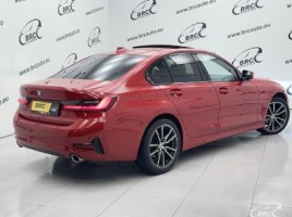 BMW 320, 2.0 l., saloon | 1