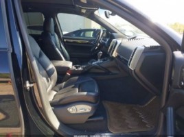 Porsche Cayenne | 4