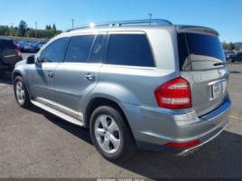 Mercedes-Benz GL450 | 2