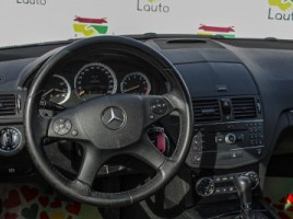 Mercedes-Benz C180 | 4