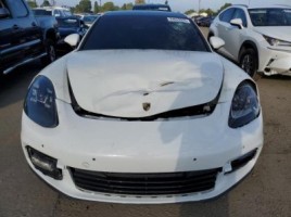 Porsche Panamera | 4