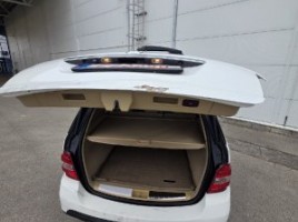 Mercedes-Benz ML350 | 3