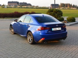 Lexus IS 200 | 2