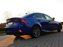 Lexus IS 200 | 3