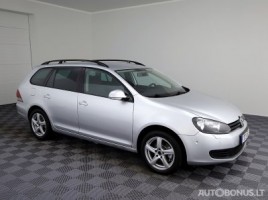 Volkswagen Golf universalas