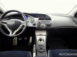 Honda Civic, 1.8 l., hečbekas | 4
