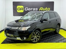 Mitsubishi Outlander visureigis