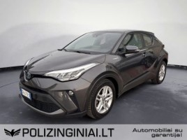 Toyota C-HR visureigis