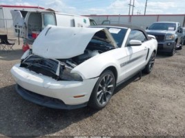 Ford Mustang, convertible | 1