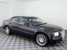 Chrysler 300 saloon
