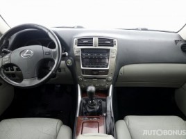Lexus IS 220 | 4