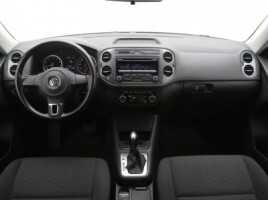 Volkswagen Tiguan | 1