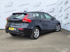 Volvo V40, 2.0 l., hatchback | 1