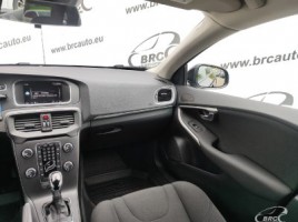 Volvo V40, 2.0 l., hatchback | 4