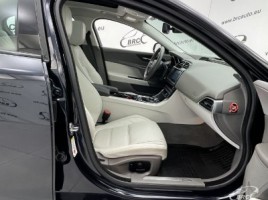 Jaguar XE, 2.0 l., sedanas | 3