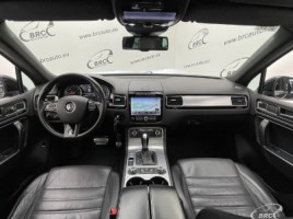 Volkswagen Touareg, 4.1 l., Внедорожник | 2
