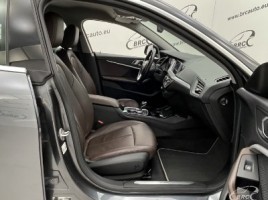 BMW 218, 1.5 l., saloon | 3