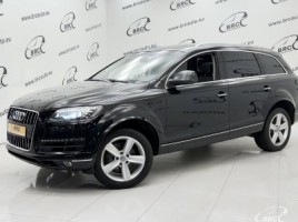 Audi Q7 visureigis