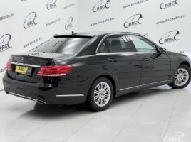 Mercedes-Benz E200 | 1