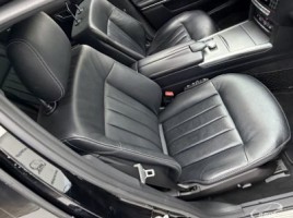 Mercedes-Benz E200 | 4