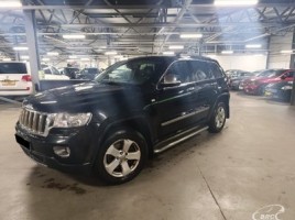 Jeep Grand Cherokee cross-country