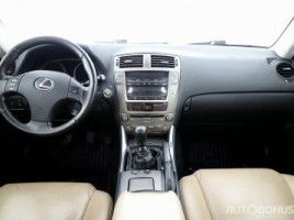 Lexus IS 220 | 4