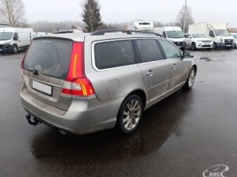 Volvo V70, 2.0 l., universalas | 4