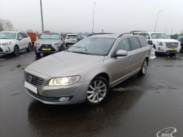 Volvo V70 universalas