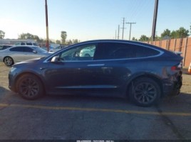 Tesla Model X | 3