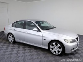 BMW 320 saloon