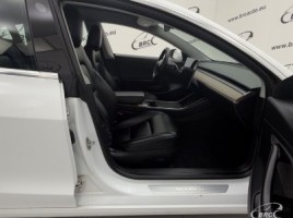 Tesla Model 3, sedanas | 3