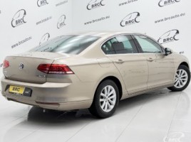 Volkswagen Passat | 1