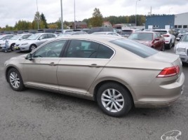 Volkswagen Passat, 1.4 l., Седан | 3