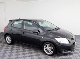 Toyota Auris hatchback