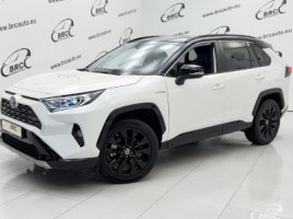 Toyota RAV4 visureigis