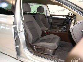 Volkswagen Passat, 1.4 l., Седан | 4