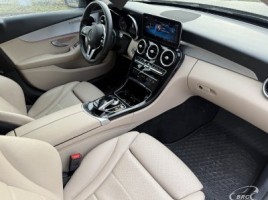 Mercedes-Benz C180 | 4