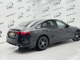 Mercedes-Benz E220, 2.0 l., sedanas | 1