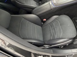 Mercedes-Benz E220, 2.0 l., saloon | 4