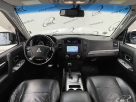Mitsubishi Pajero, 3.2 l., cross-country | 2