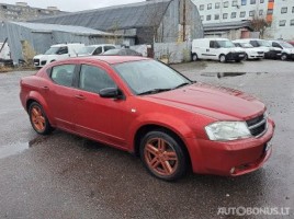 Dodge Avenger saloon