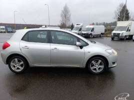 Toyota Auris, 1.4 l., Хэтчбек | 4