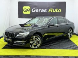 BMW 730 saloon
